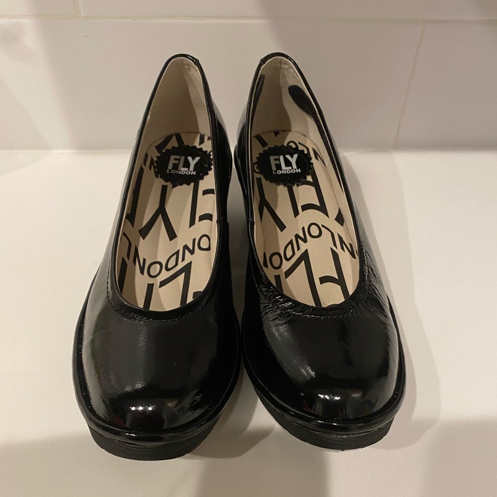 Fly London Luxor Pump Patent Leather Black Platform Slip-On Wedge Sz US 9-9.5/40